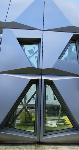https://elro-mfg.com/wp-content/uploads/2023/04/cladding.jpg